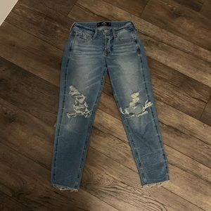 Hollister Boyfriend Jeans. W24/L27